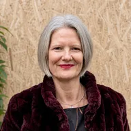 Dr Katarina Akram