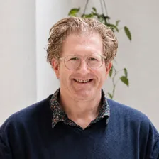 Dr Timothy Noone